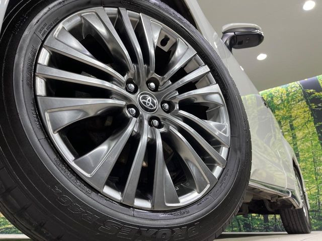 �y����19�C���`�A���~�z�C�[���z�O�ςɃ}�b�`���������A���~�z�C�[���𑕒����Ă���܂��B�e��ЊO�A���~�z�C�[����A�X�^�b�h���X�^�C�����戵�����Ă���܂��B���񂲑��k����������