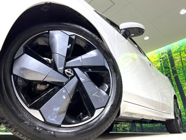 �y17�C���`�A���~�z�C�[���z�O�ςɃ}�b�`�����A���~�z�C�[���𑕒����Ă���܂��B�e��A���~�z�C�[����A�X�^�b�h���X�^�C�����戵�����Ă���܂��B���񂲑��k����������