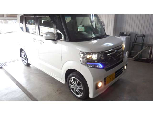 N-BOXカスタムG Lパッケージ 4WD
