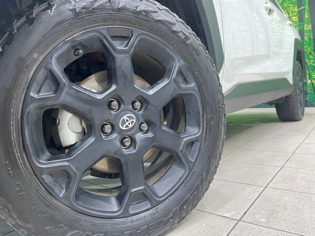 �y����19�C���`�A���~�z�C�[���z�O�ςɃ}�b�`���������A���~�z�C�[���𑕒����Ă���܂��B�e��ЊO�A���~�z�C�[����A�X�^�b�h���X�^�C�����戵�����Ă���܂��B���񂲑��k����������