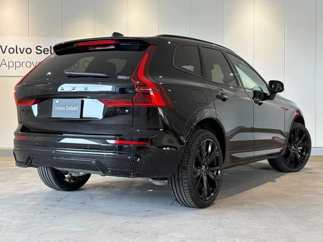 XC60ウルトラ T6 AWD プラグイン ハイブリッド ブラック エディション 4WD
