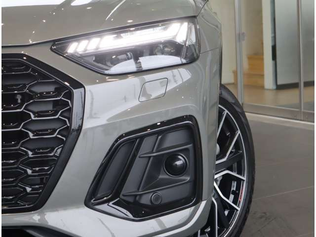 Q5スポーツバックSライン ダイナミック エディション ディーゼル 4WD