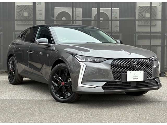 DS4パフォーマンス ライン E-TENSE