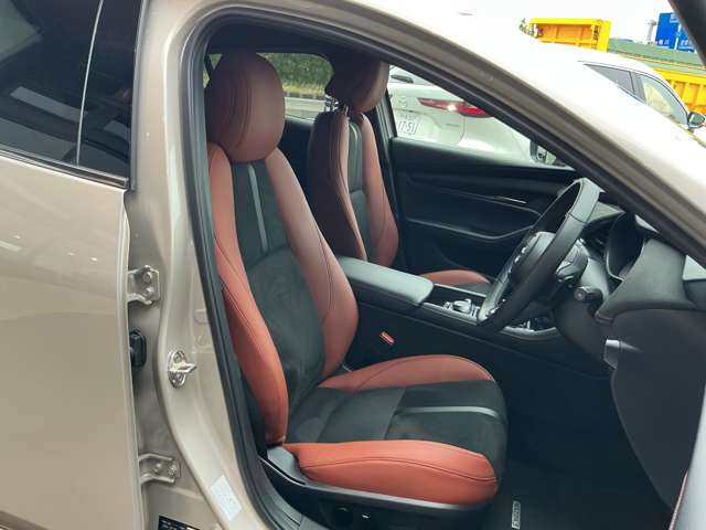 MAZDA3ファストバック1.5 15S レトロスポーツエディション