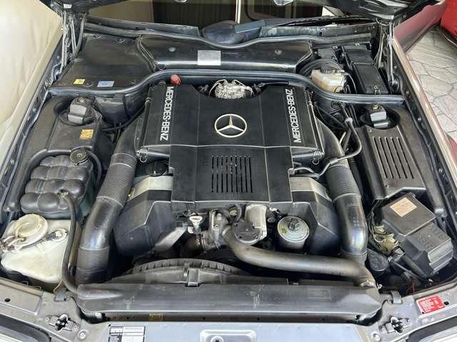 V8 DOHC4,973cc/325ps/49.0kgm
