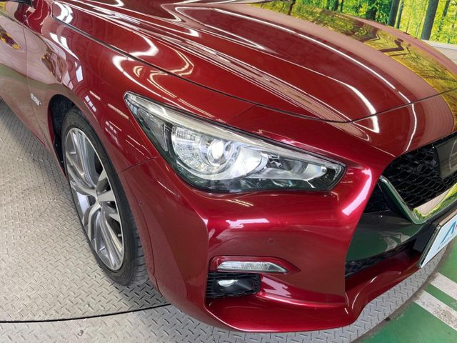 �yLED�w�b�h���C�g�z���V����ԑ��s�����ǍD�Ȏ��E���m�ۂ����S���ĉ^�]�ł��鍂�P�xLED�w�b�h���C�g�𑕔�!�_�����x�������A����d�͂��}�����Ă��܂��B