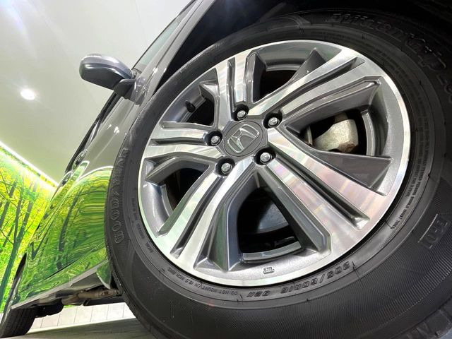 �y����16�C���`�A���~�z�C�[���z�O�ςɃ}�b�`���������A���~�z�C�[���𑕒����Ă���܂��B�e��ЊO�A���~�z�C�[����A�X�^�b�h���X�^�C�����戵�����Ă���܂��B���񂲑��k����������