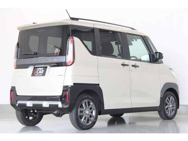 デリカミニT プレミアム 4WD