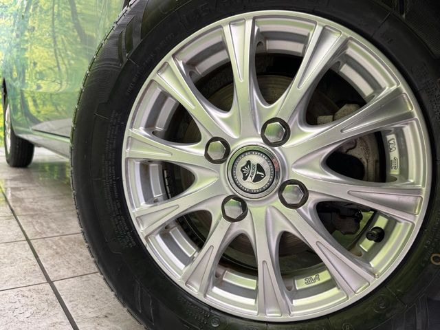 �y13�C���`�A���~�z�C�[���z�O�ςɃ}�b�`�����A���~�z�C�[���𑕒����Ă���܂��B�e��A���~�z�C�[����A�X�^�b�h���X�^�C�����戵�����Ă���܂��B���񂲑��k����������