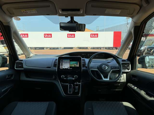 セレナ2.0 ハイウェイスターV 4WD