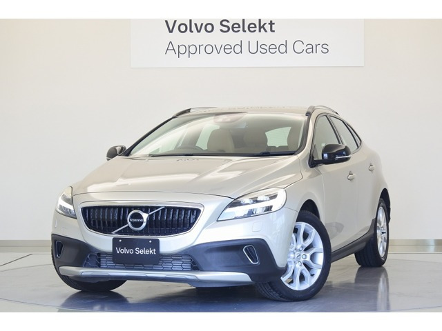 V40クロスカントリーD4 サマム ディーゼル