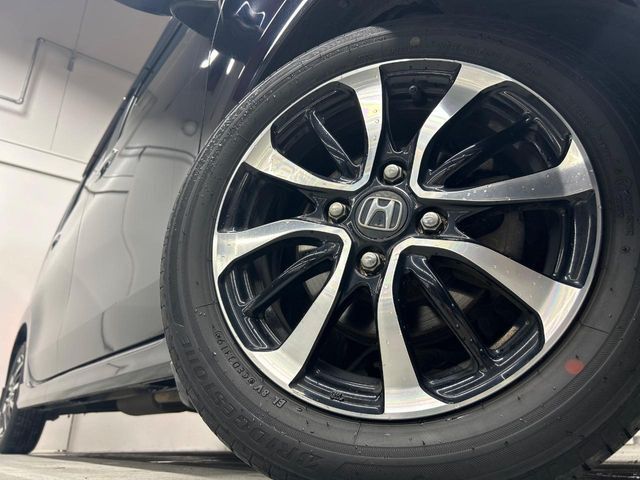 �y����14�C���`�A���~�z�C�[���z�O�ςɃ}�b�`���������A���~�z�C�[���𑕒����Ă���܂��B�e��ЊO�A���~�z�C�[����A�X�^�b�h���X�^�C�����戵�����Ă���܂��B���񂲑��k����������