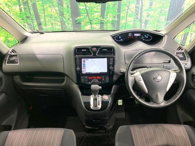 セレナ2.0 ハイウェイスター Vセレクション+Safety II S-HYBRID