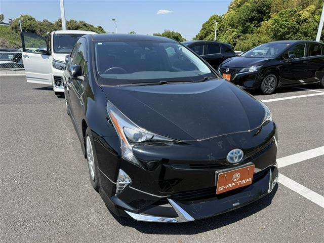プリウス1.8 S