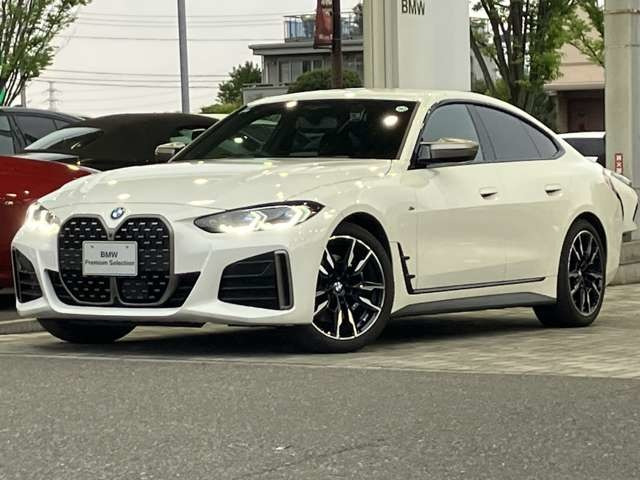 4シリーズグランクーペM440i xドライブ 4WD