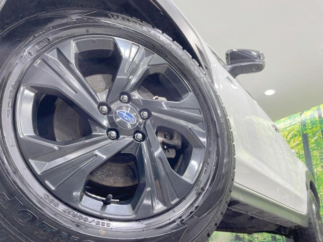 �y����17�C���`�A���~�z�C�[���z�O�ςɃ}�b�`���������A���~�z�C�[���𑕒����Ă���܂��B�e��ЊO�A���~�z�C�[����A�X�^�b�h���X�^�C�����戵�����Ă���܂��B���񂲑��k����������