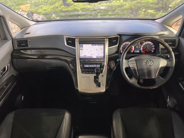 ヴェルファイア2.4 Z ゴールデンアイズII
