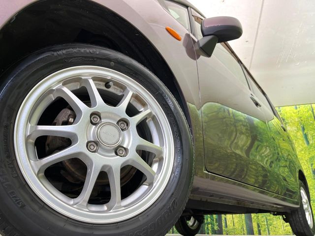 �y14�C���`�A���~�z�C�[���z�O�ςɃ}�b�`�����A���~�z�C�[���𑕒����Ă���܂��B�e��A���~�z�C�[����A�X�^�b�h���X�^�C�����戵�����Ă���܂��B���񂲑��k����������