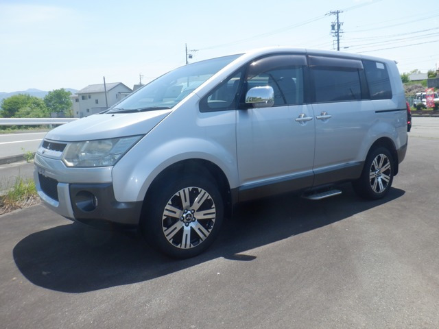 デリカD:52.4 G プレミアム 4WD