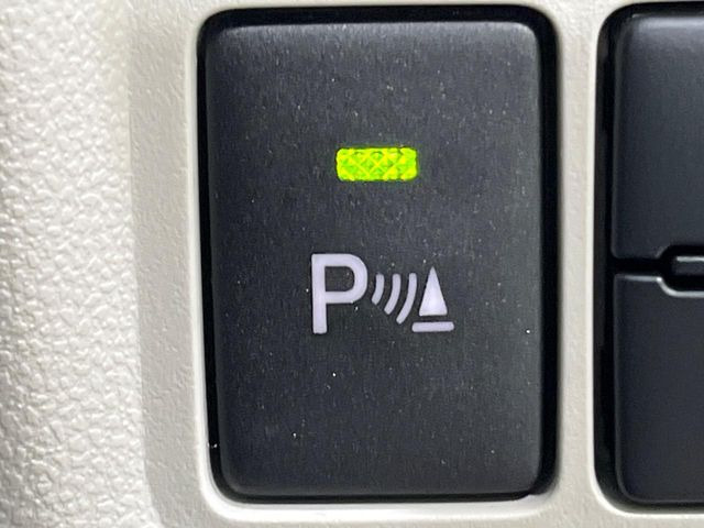 【クリアランスソナー】バンパーに付いたセンサーが障害物を検知!一定の距離に近づくとアラートで教えてくれます♪狭い駐車スペースや車庫入れ時も安心ですね☆