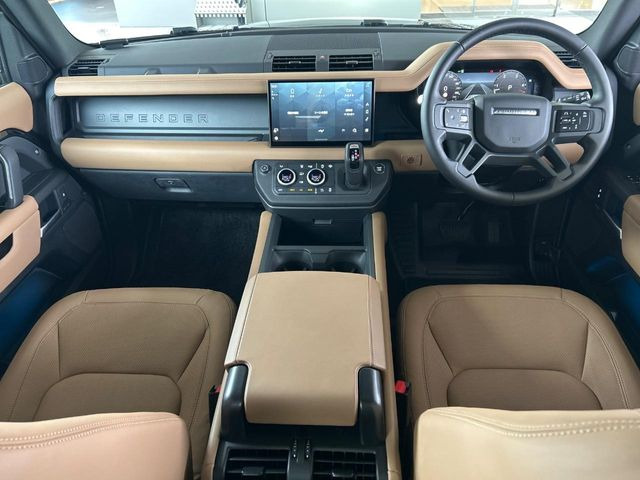 ディフェンダー90 Xダイナミック HSE 3.0L D350 ディーゼル 4WD