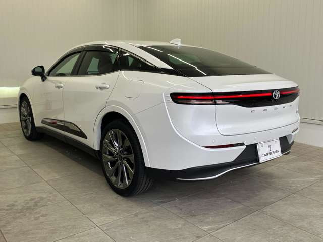 クラウンクロスオーバー2.5 G アドバンスト レザー パッケージ E-Four 4WD