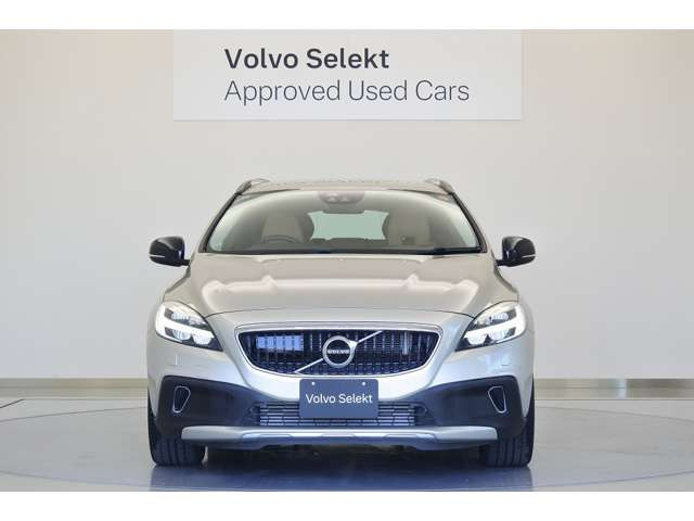 V40クロスカントリーD4 サマム ディーゼル