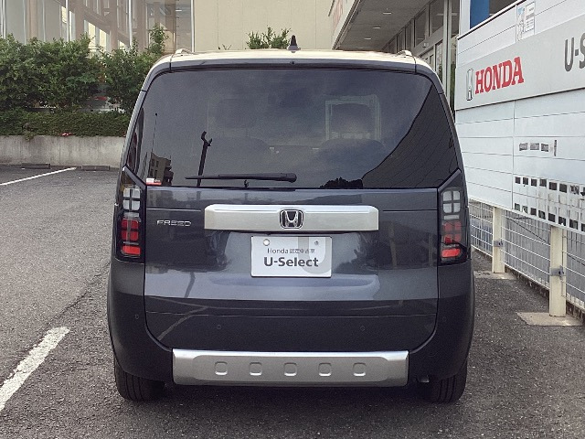 フリード1.5 クロスター