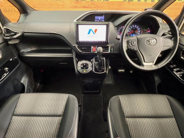 ヴォクシー2.0 ZS