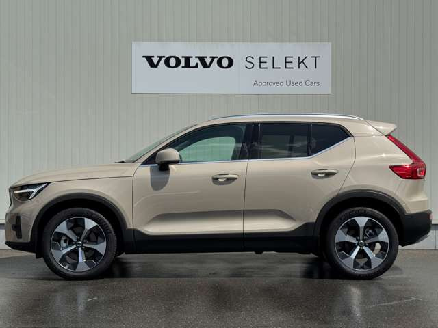 XC40ウルトラ B4 AWD 4WD
