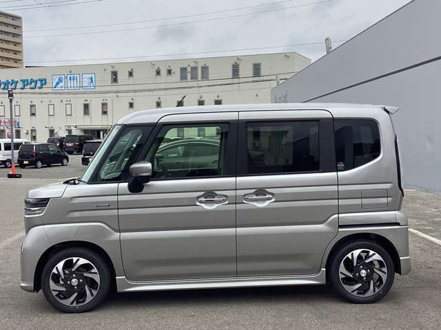フレアワゴンカスタムスタイル XS