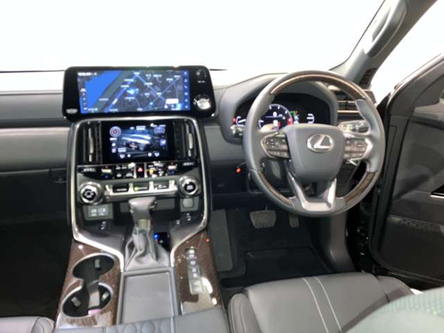 LX600 エグゼクティブ 4WD