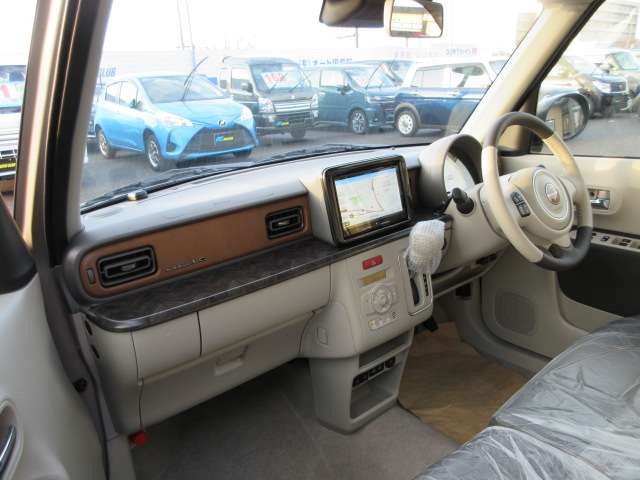 アルトラパンLC ハイブリッド X 4WD