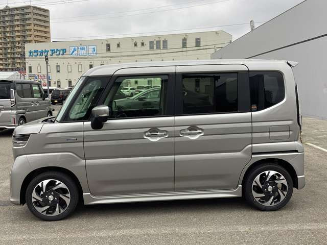 フレアワゴンカスタムスタイル XS 4WD