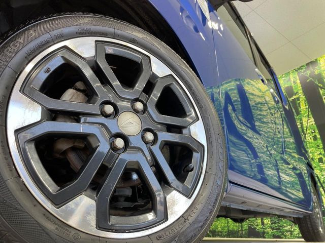 �y����15�C���`�A���~�z�C�[���z�O�ςɃ}�b�`���������A���~�z�C�[���𑕒����Ă���܂��B�e��ЊO�A���~�z�C�[����A�X�^�b�h���X�^�C�����戵�����Ă���܂��B���񂲑��k����������