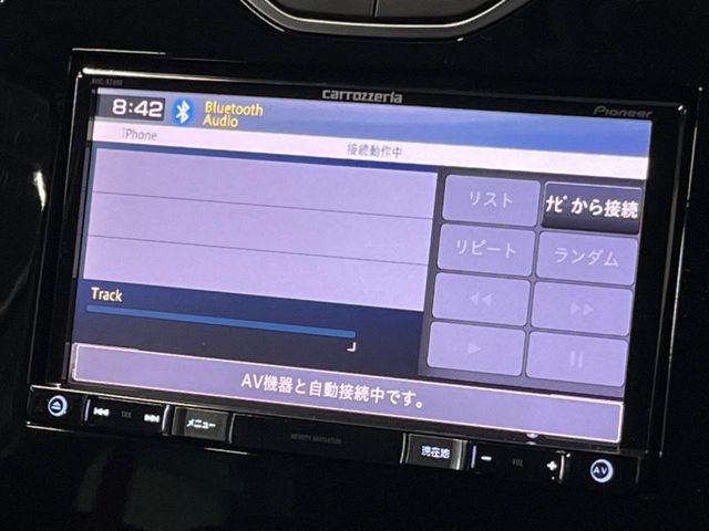 ��Bluetooth:���莝���̌g�ѓd�b��X�}�[�g�t�H���AiPod�Ȃǂƃ��C�����X�ڑ����邱�Ƃɂ��A�n���Y�t���[�ʘb�⎺���X�s�[�J�[���Տꊴ����~���[�W�b�N�Đ������y���݂��������܂�!