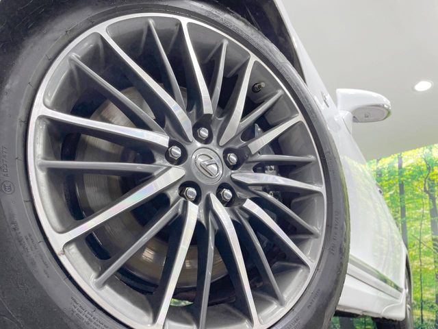 �y����19�C���`�A���~�z�C�[���z�O�ςɃ}�b�`���������A���~�z�C�[���𑕒����Ă���܂��B�e��ЊO�A���~�z�C�[����A�X�^�b�h���X�^�C�����戵�����Ă���܂��B���񂲑��k����������
