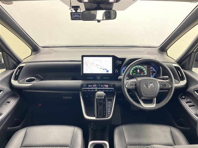 ノア1.8 ハイブリッド S-Z E-Four 4WD