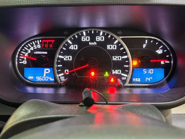 ���[�Ԃ܂łɎԗ������Ȃǐ�C�X�^�b�t����Ƃ������܂��� �����̓X�`�[�������͂��߁A�ł��邾���C���悭����肢��������悤�����������܂�!�O���͋@�B�Ŗ����������āA���b�N�X�R�[�e�B���O�������Ă��܂��B