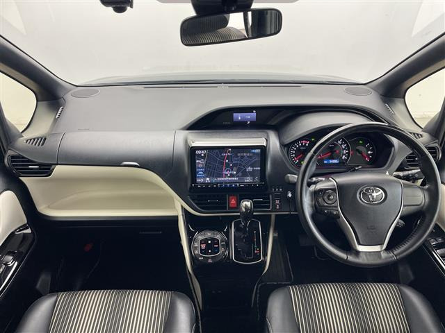 ノア2.0 Si W×B III 4WD