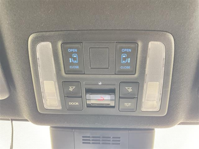 ノア1.8 ハイブリッド S-Z E-Four 4WD
