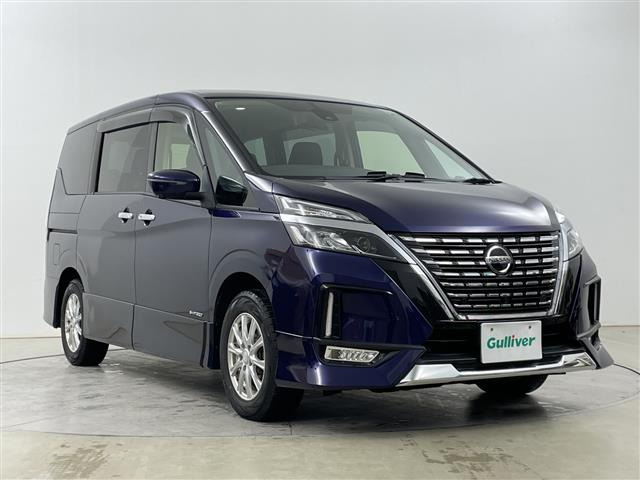 セレナ2.0 ハイウェイスターV 4WD