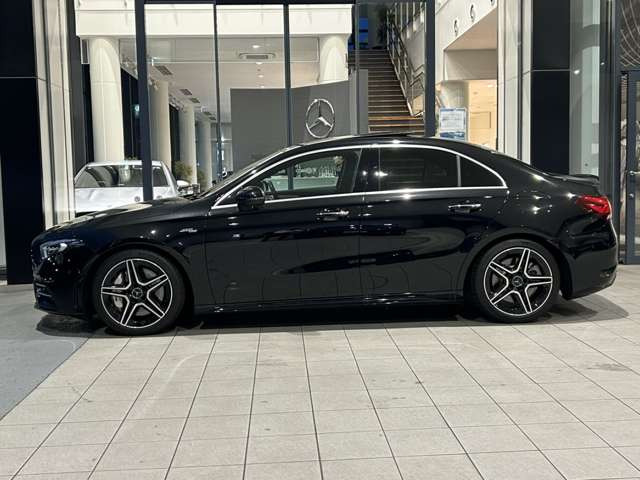 AクラスAMG A35 4マチック 4WD