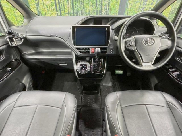 ヴォクシー2.0 ZS 煌III