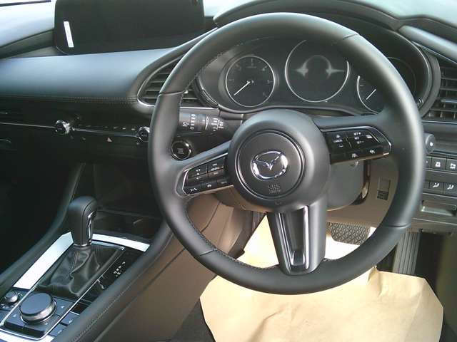 MAZDA3ファストバック1.8 XD ドライブ エディション