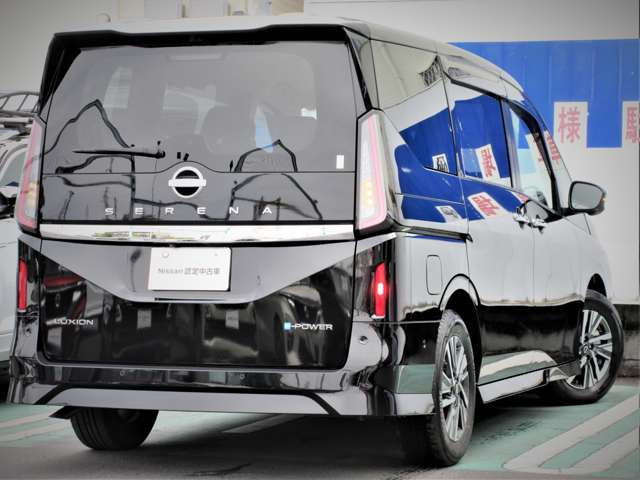 セレナ1.4 e-POWER ルキシオン