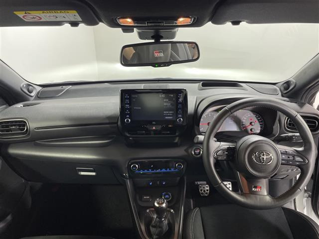 GRヤリス1.6 RZ ハイ パフォーマンス 4WD