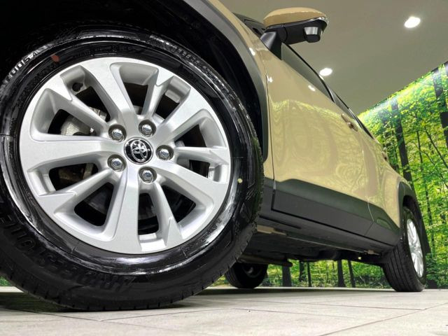 �y����16�C���`�A���~�z�C�[���z�O�ςɃ}�b�`���������A���~�z�C�[���𑕒����Ă���܂��B�e��ЊO�A���~�z�C�[����A�X�^�b�h���X�^�C�����戵�����Ă���܂��B���񂲑��k����������