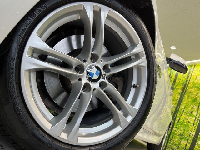 �y����18�C���`�A���~�z�C�[���z�O�ςɃ}�b�`���������A���~�z�C�[���𑕒����Ă���܂��B�e��ЊO�A���~�z�C�[����A�X�^�b�h���X�^�C�����戵�����Ă���܂��B���񂲑��k����������