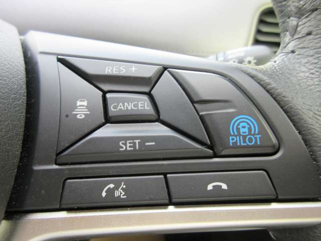 セレナ1.2 e-POWER ハイウェイスターV